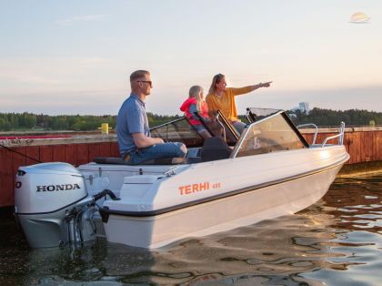 Моторна лодка Terhi 480 BR