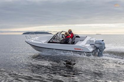 Моторна лодка Terhi 480 Sport