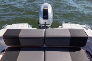 Моторна лодка Terhi 480 Sport