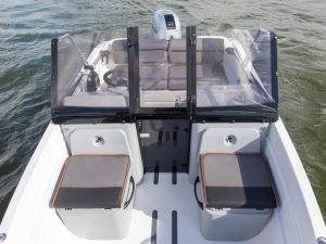 Моторна лодка Terhi 480 TC