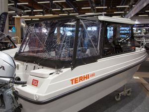 Моторна лодка Terhi 480 Cabin