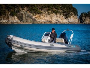 RIB лодка GLADIATOR RIB470 FULLY EQUIPPED – детайл 3