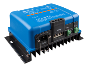 Victron Smart IP43 12/50(3) 120/240 V – зарядно с 3 изхода
